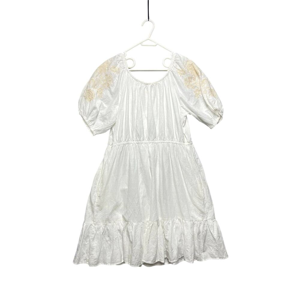 Knox Rose Layered Prairie Dress
Women's L‎ White Off Shoulder
Emboidery Boho NWT